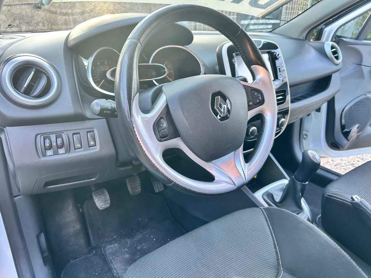 Renault Clio dCi 8V 75 CV Start&Stop 5 porte Energy Duel