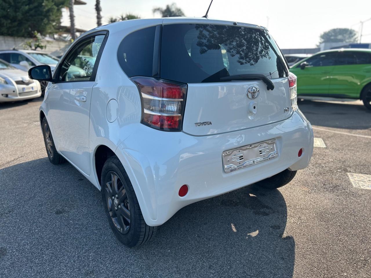 Toyota iQ 1.0 Sol