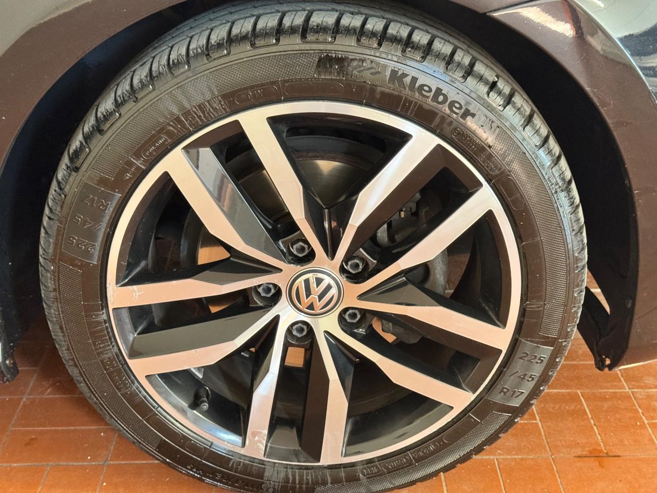 Volkswagen Golf 7 1.6 TDI 77kw 5p. Highline E5b