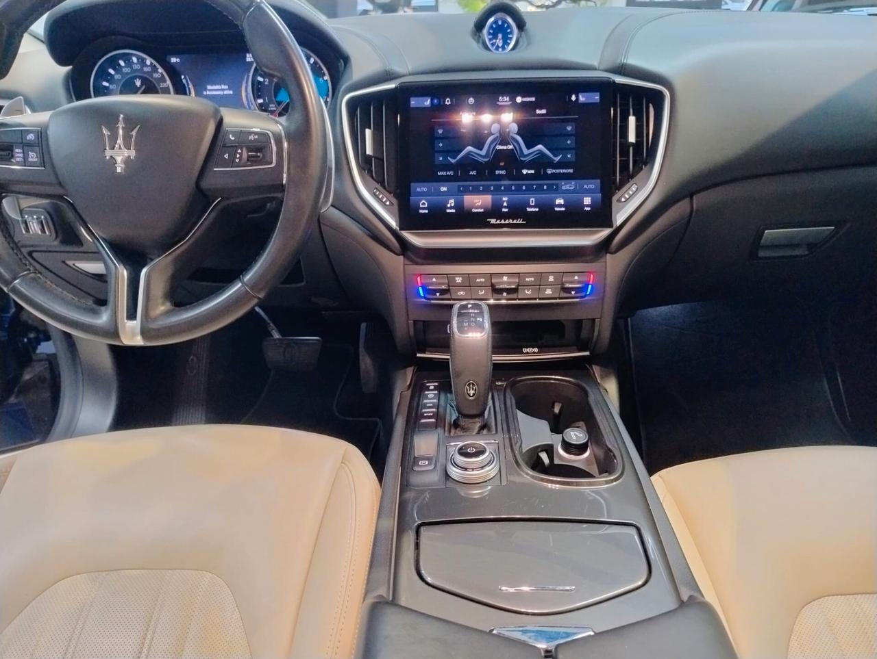 Maserati Ghibli L4 330 CV MHEV Granlusso