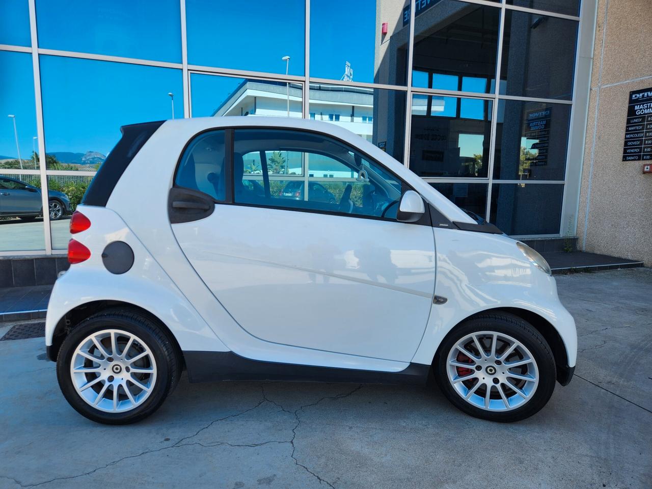 Smart ForTwo 1000 52 kW MHD coupé passion