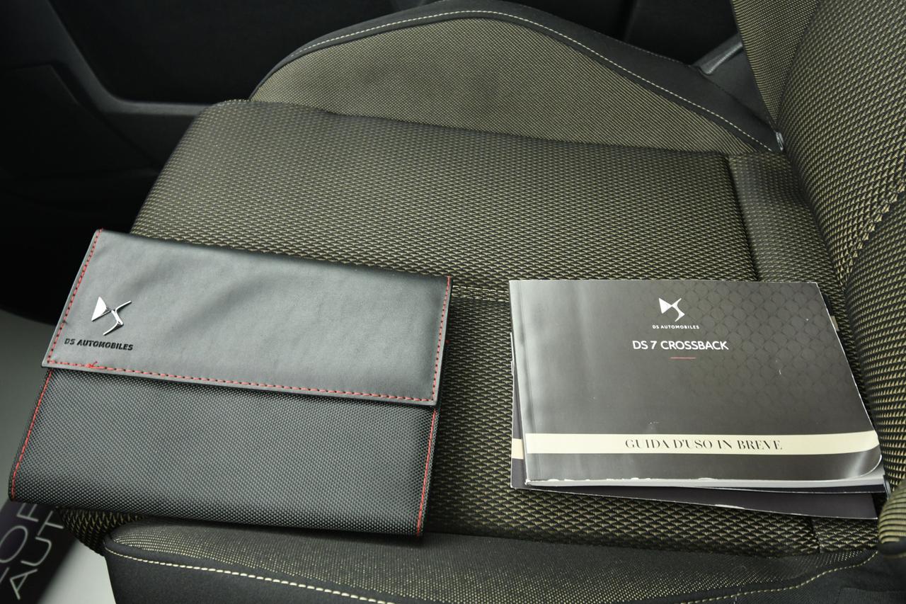 DS DS7 Crossback 2.0 bluehdi Business 180cv auto APP CONNECT+C18''