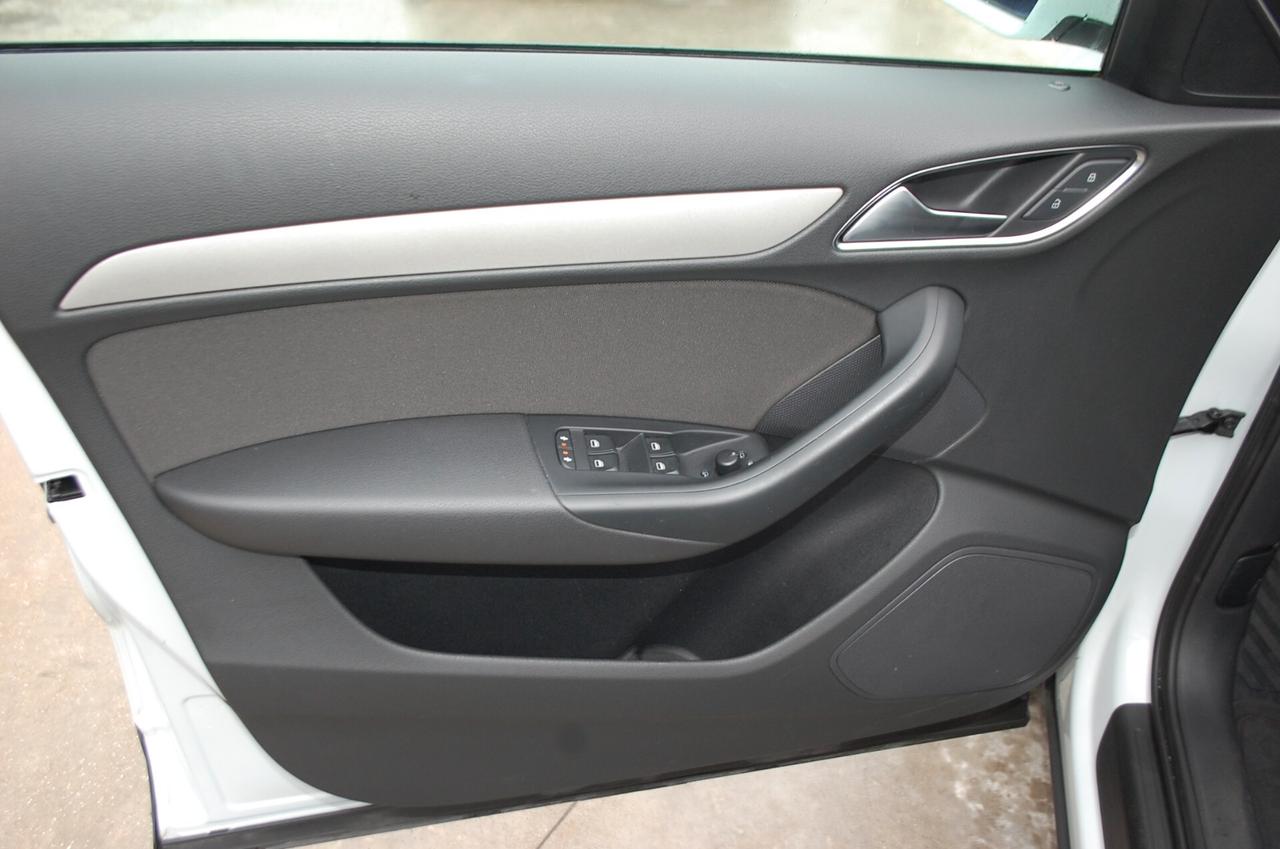 Audi Q3 2.0 tdi Business Quattro 140CV S-Tronic Uff Italy