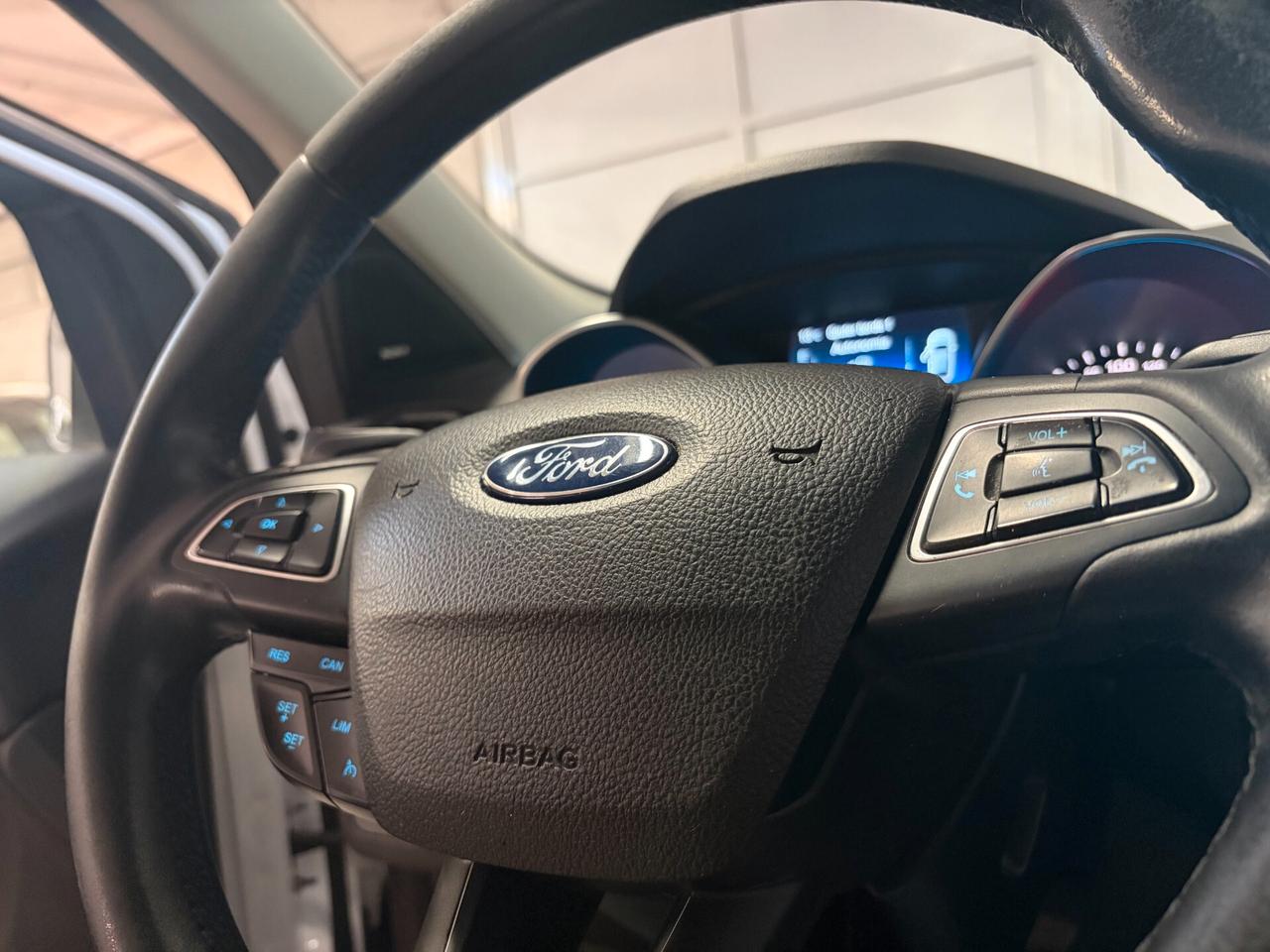 Ford Kuga 1.5 TDCI 120 CV S&S 2WD Titanium