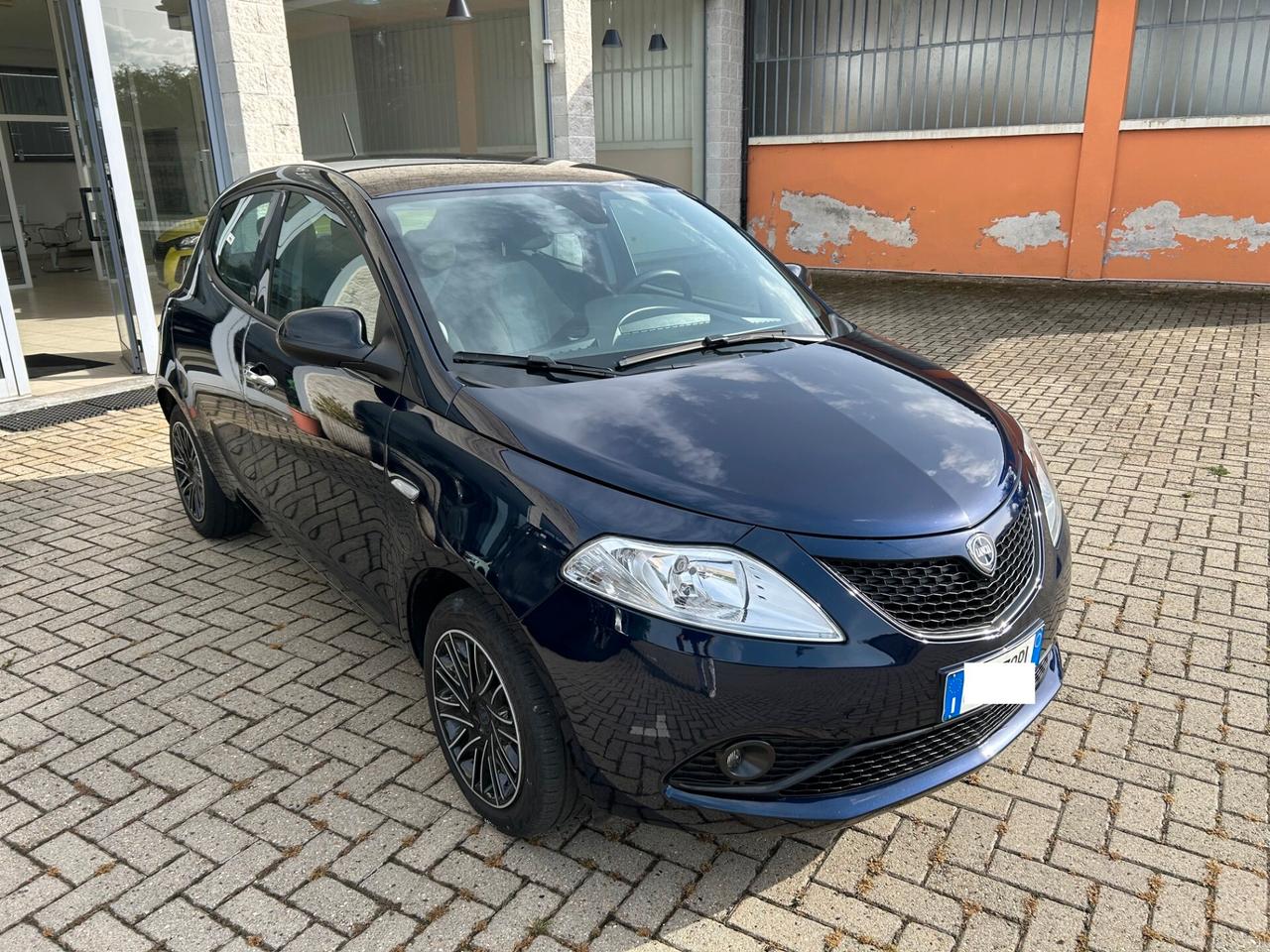 Lancia Ypsilon 1.0 FireFly 5 porte S&S Hybrid Ecochic Gold