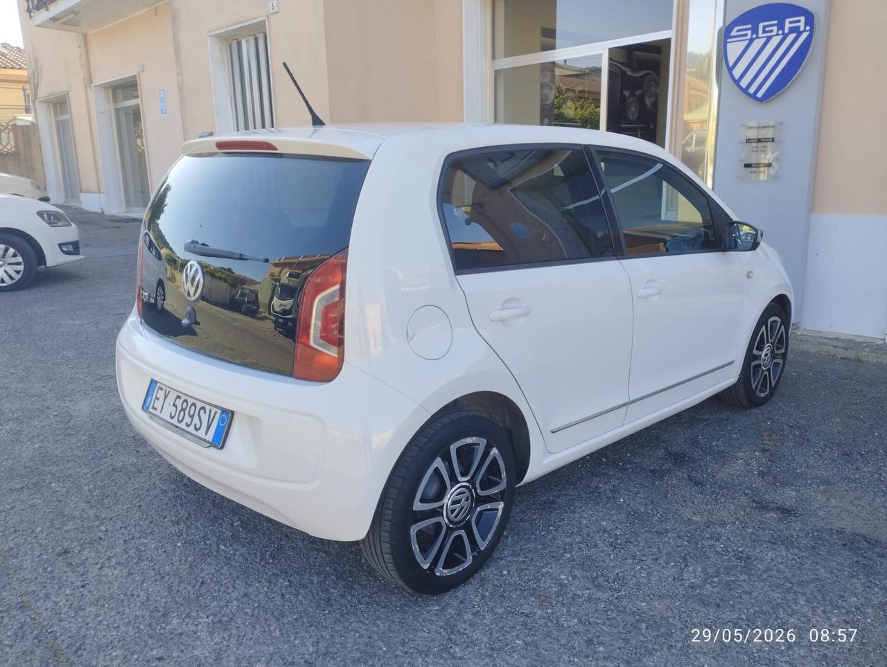 Volkswagen UP! 1.0 75cv High UP! 5 porte