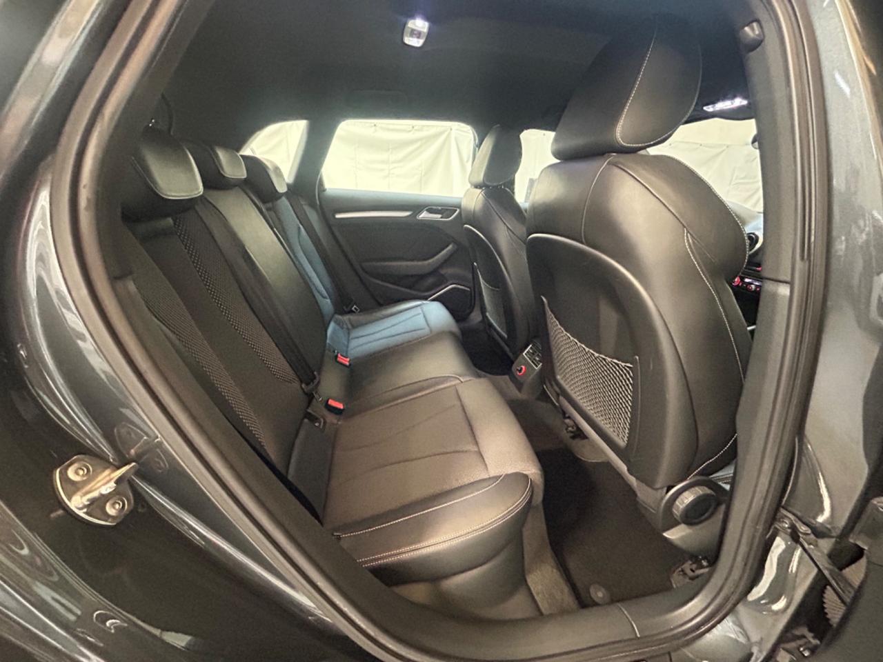 Audi A3 SPB 2.0 TDI S-LINE