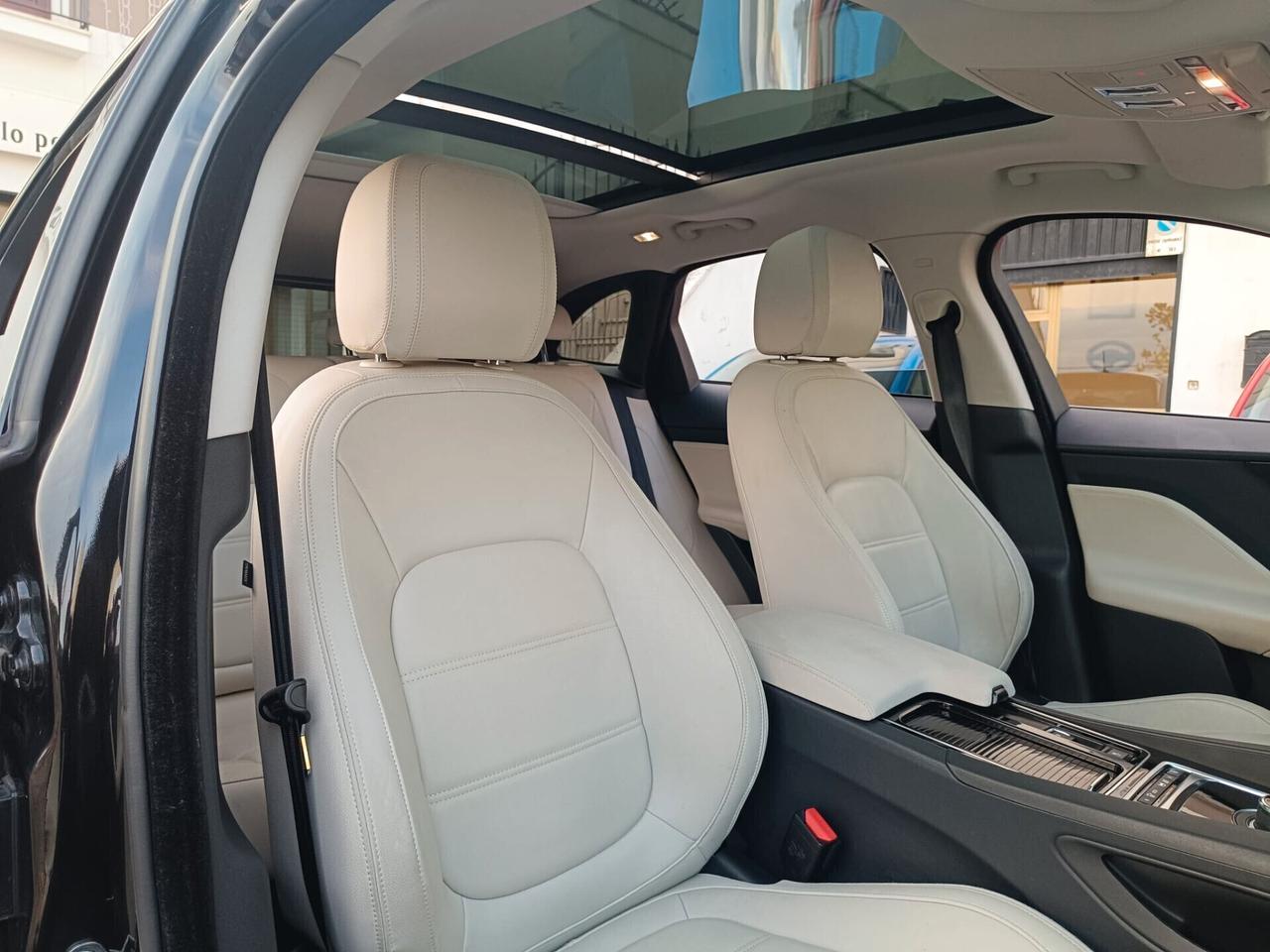 Jaguar F-Pace 2.0 D 180 CV AWD Prestige