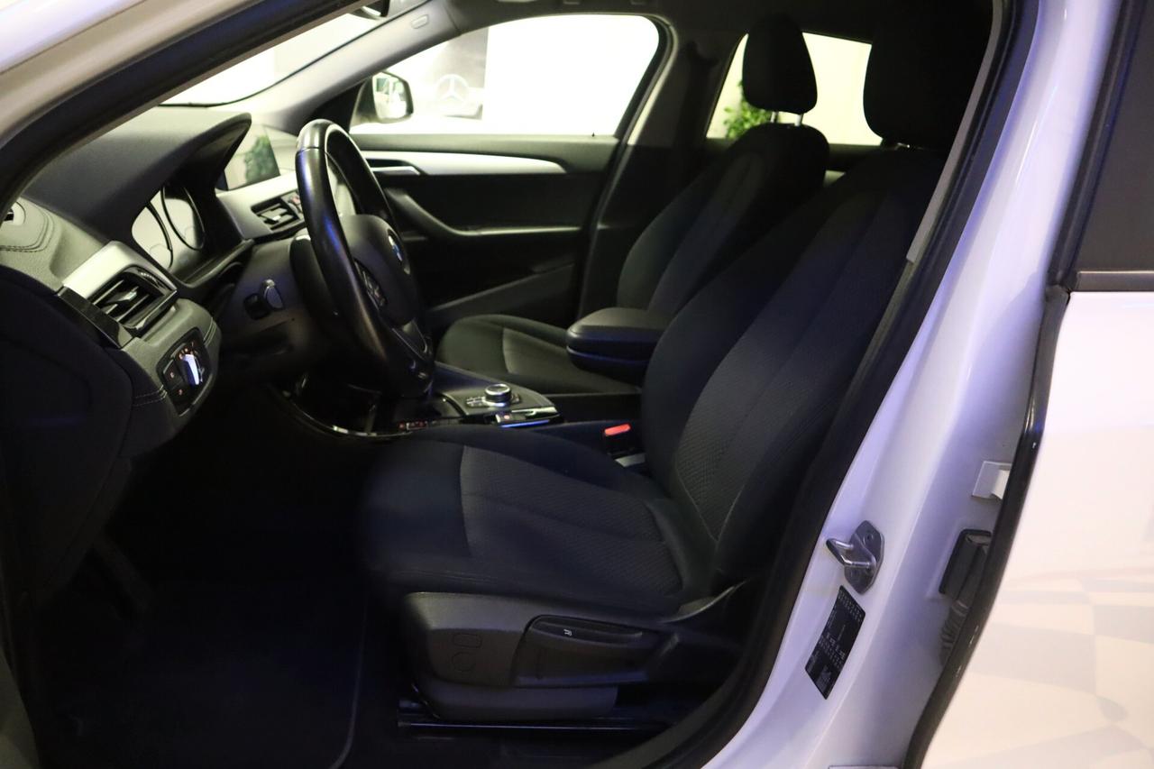 Bmw X2 sDrive18d Business-X