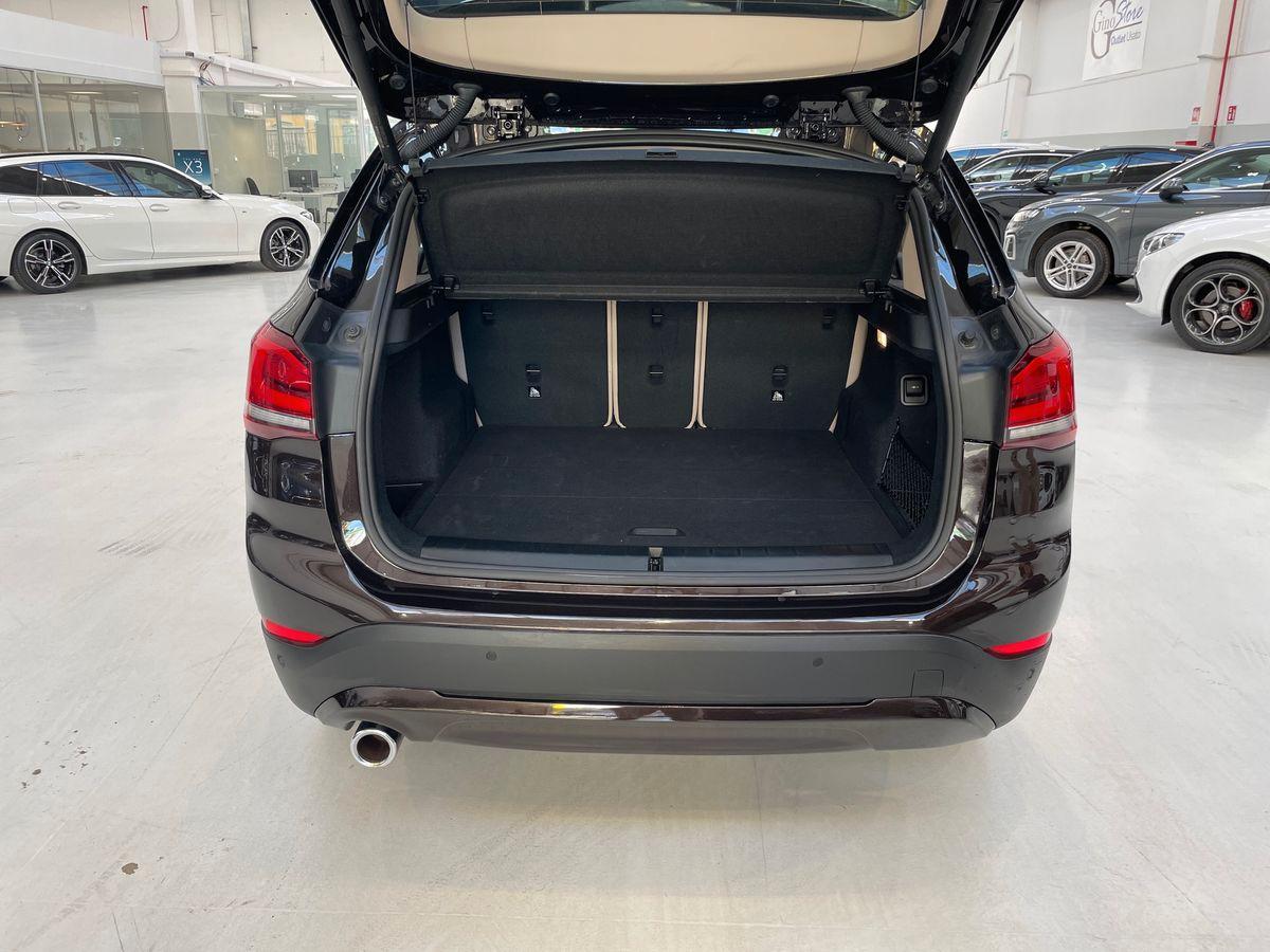 BMW X1 F48 2019 - X1 sdrive18i Advantage 136cv
