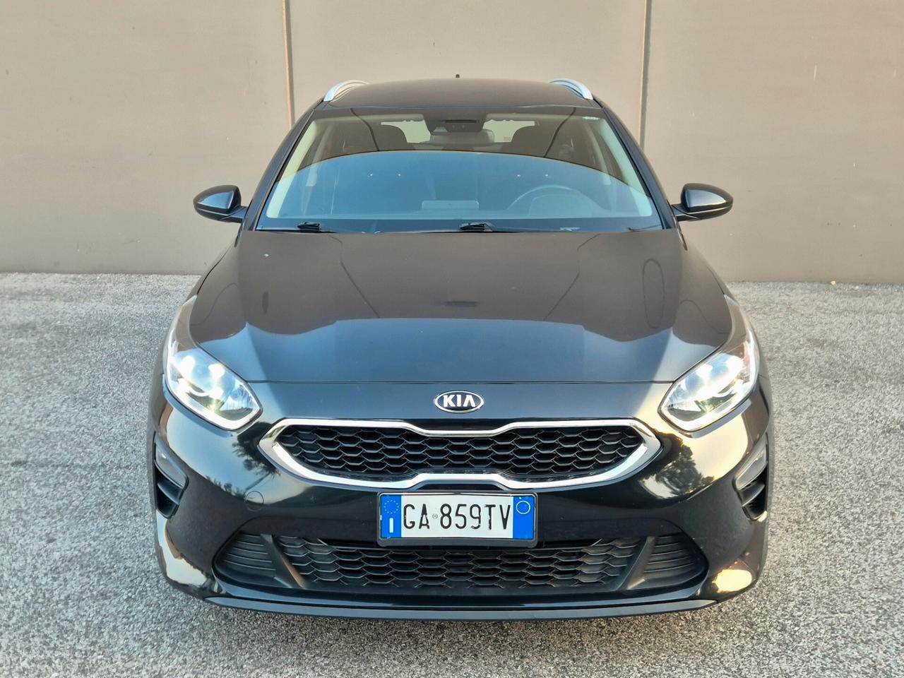 Kia Ceed Sportswagon 1.4 MPi GPL SW Urban