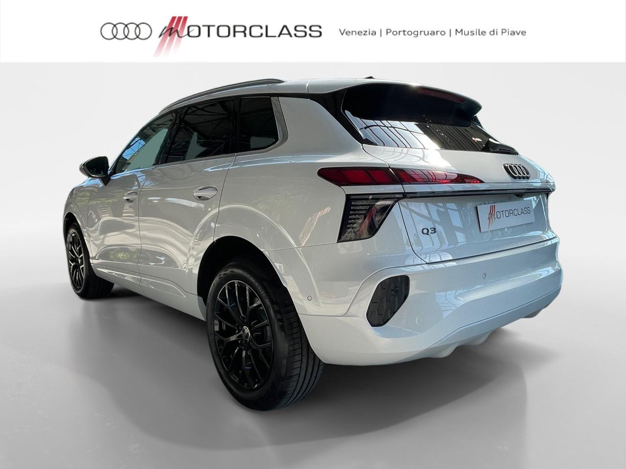 Audi Q3 2.0 tdi 150cv business advanced s tronic