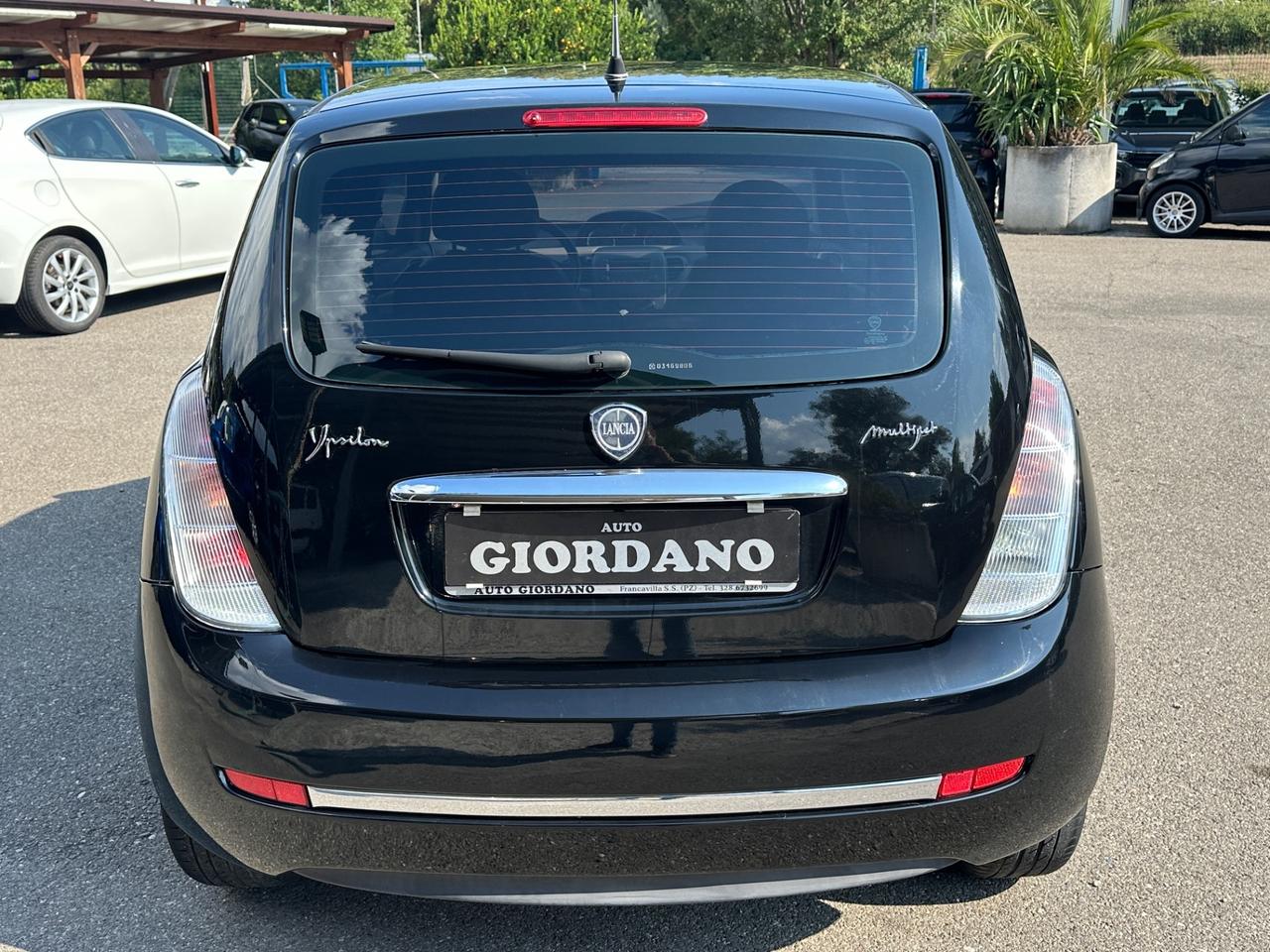 Lancia Ypsilon 1.3 MJT 90 CV Oro