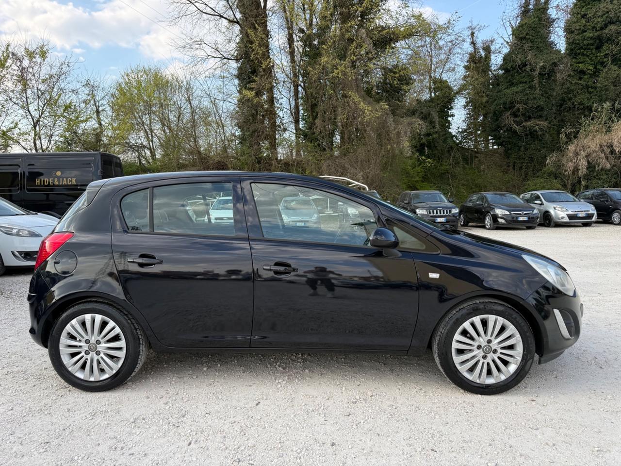 Opel Corsa 1.2 5 porte Club UNICO NEOPATENTATI