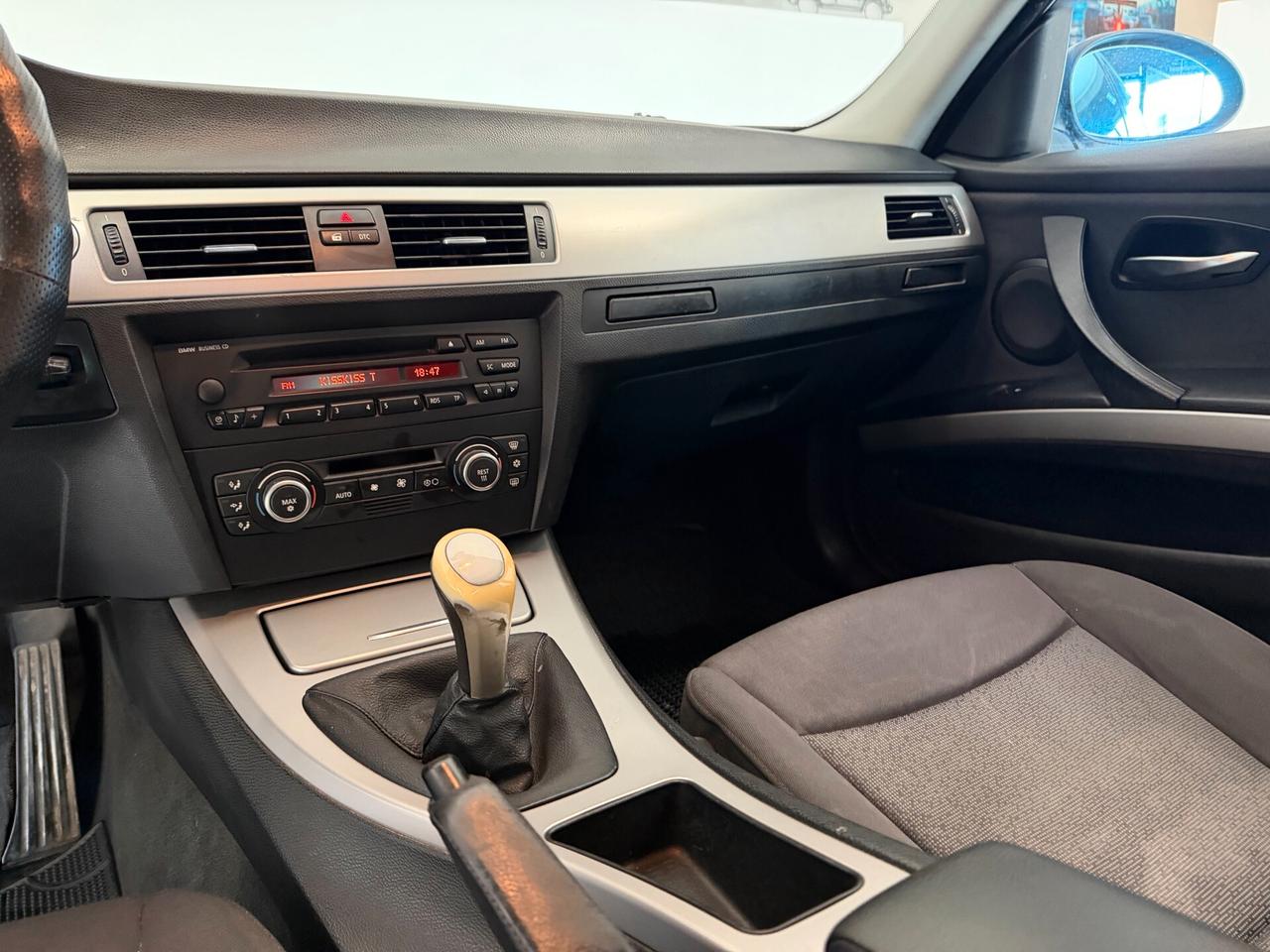 Bmw 318d 122CV Touring Attiva