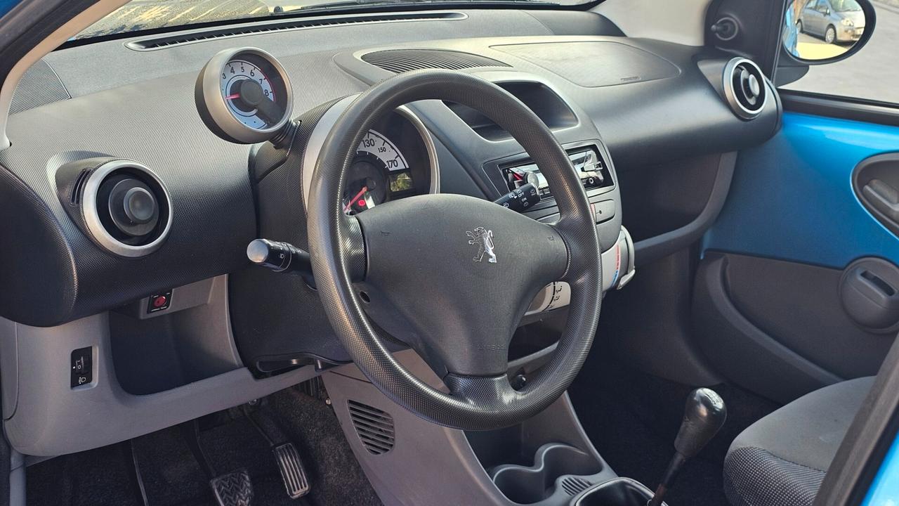 Peugeot 107 1.0 68CV 5p. Plaisir