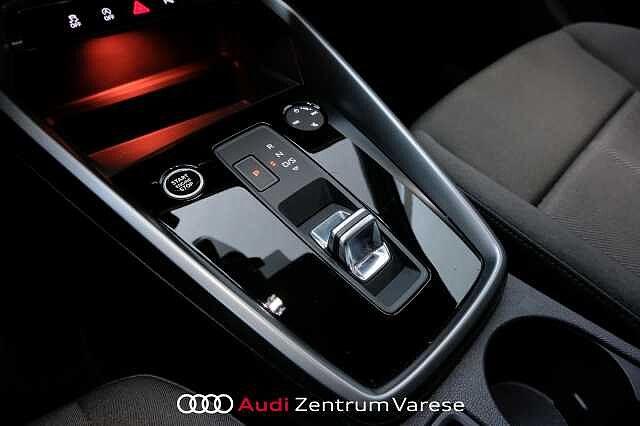 Audi A3 Sportback 30 TDI 116CV Stronic Business Advanced