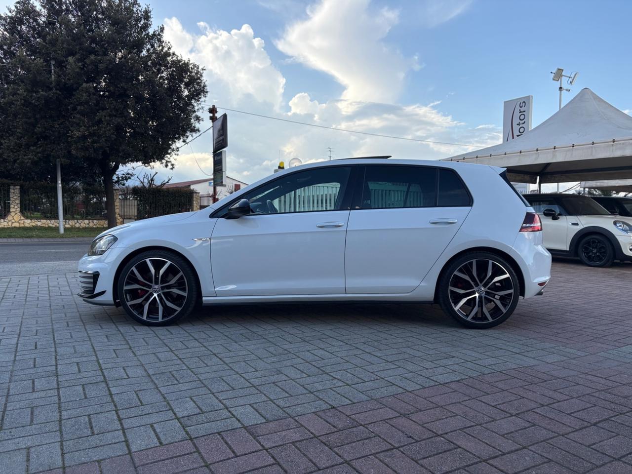Volkswagen Golf GTD 2.0 TDI DSG 5p.