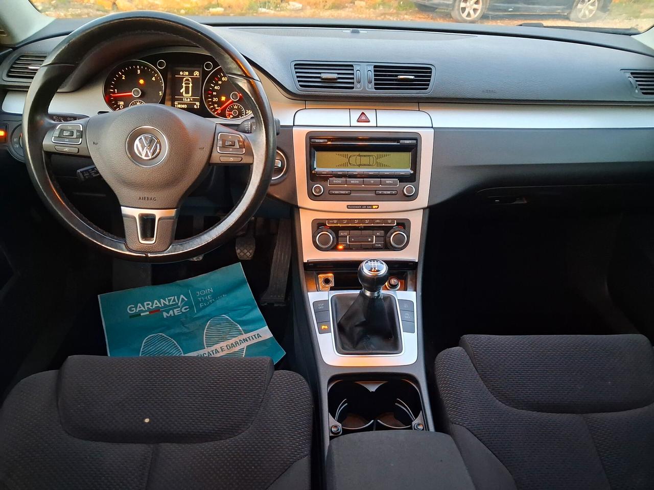 Volkswagen Passat 1.6 TDI DPF Var Comf. BM Tech.