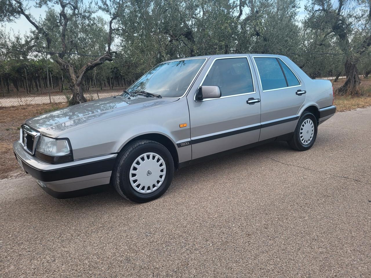 Lancia Thema 2.0 i.e.