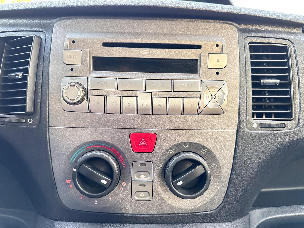 Lancia MUSA 1.3 Mjt 95 CV Gold-2012