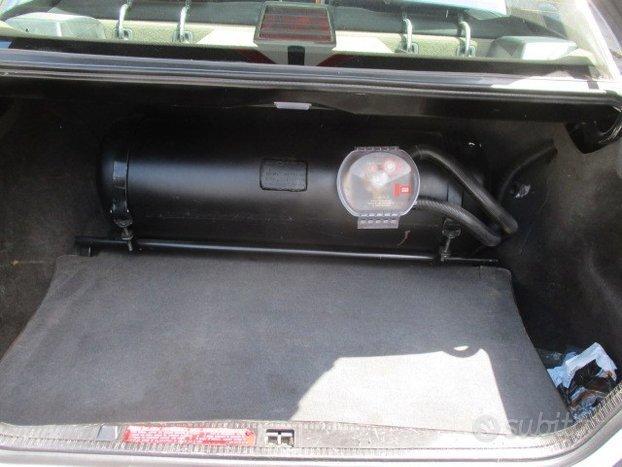 Mercedes 200 E BENZINA