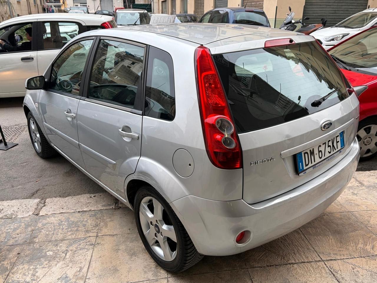 Ford Fiesta 1.4 TDCi 5p. Titanium RARA 97.000KM