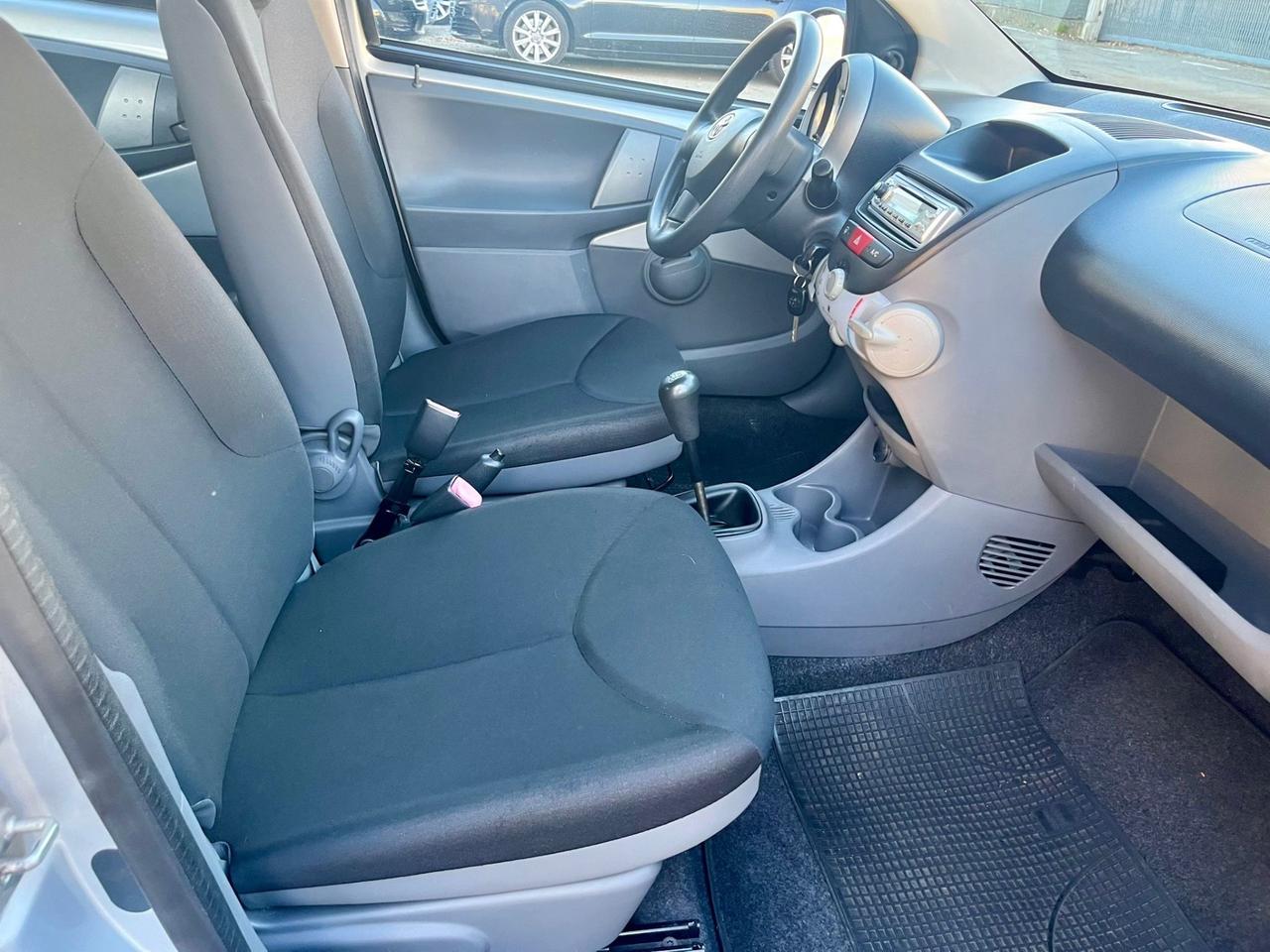 Toyota Aygo 1.0benz 2007 74.000km per neopatentati