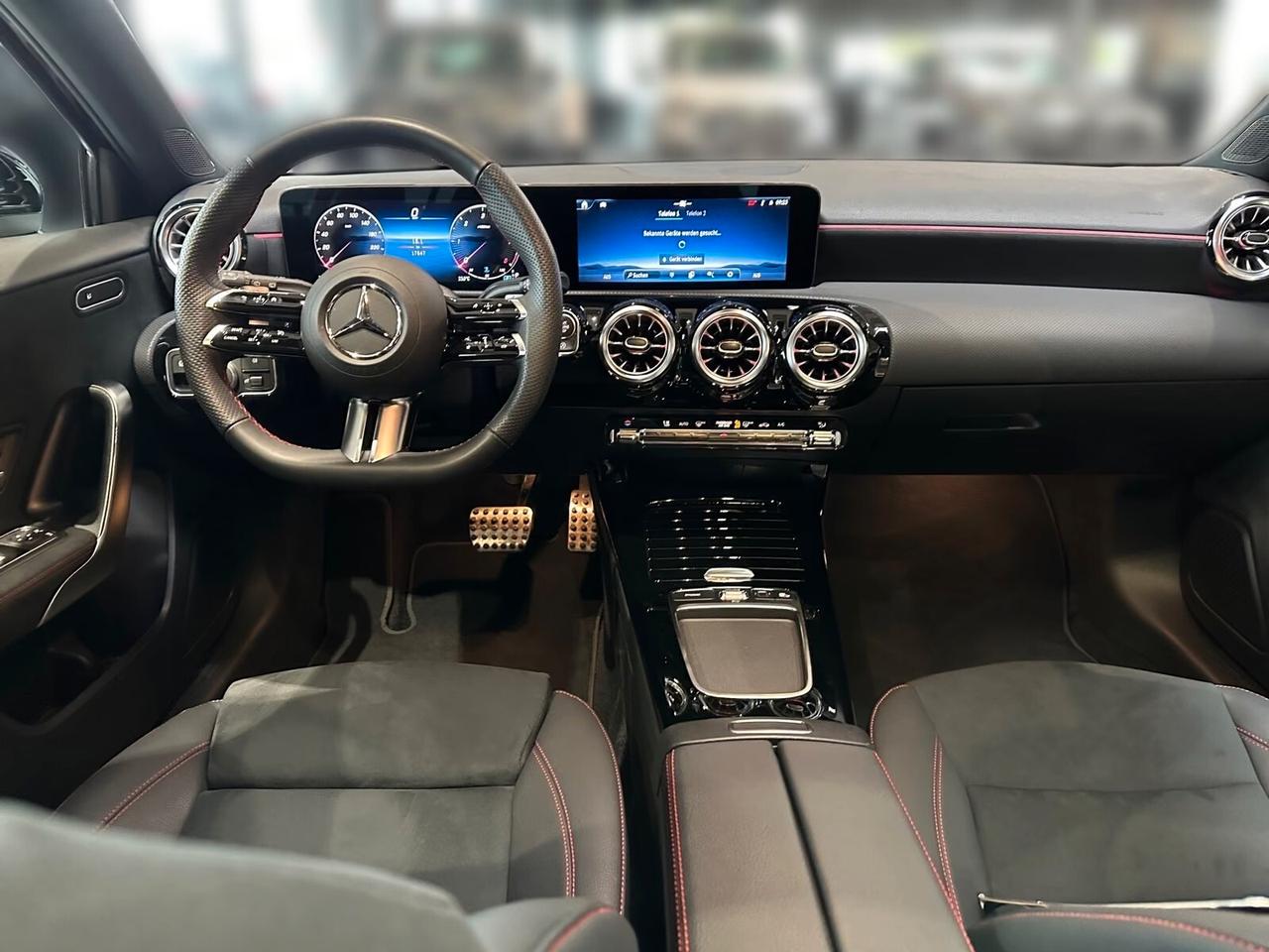 MERCEDES-BENZ*A200D*AMG-LINE*ADVANCED-PLUS*TETTO*LED*MBUX*18"*