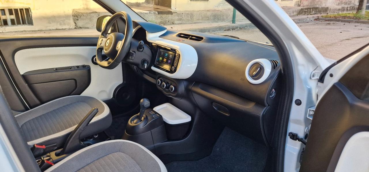 Renault Twingo SCe EDC Intens