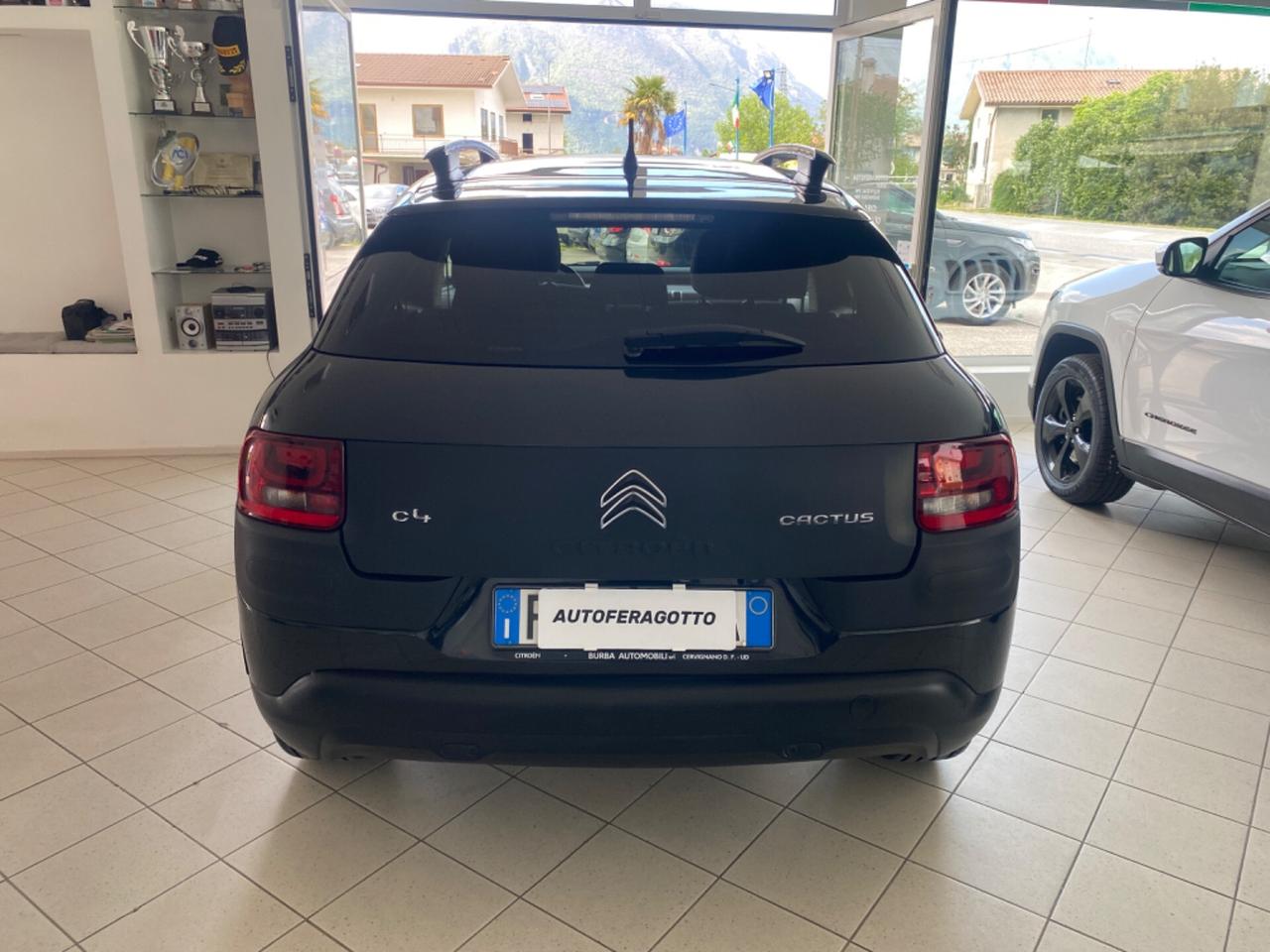 Citroen C4 Cactus 1.2 5P - 2017