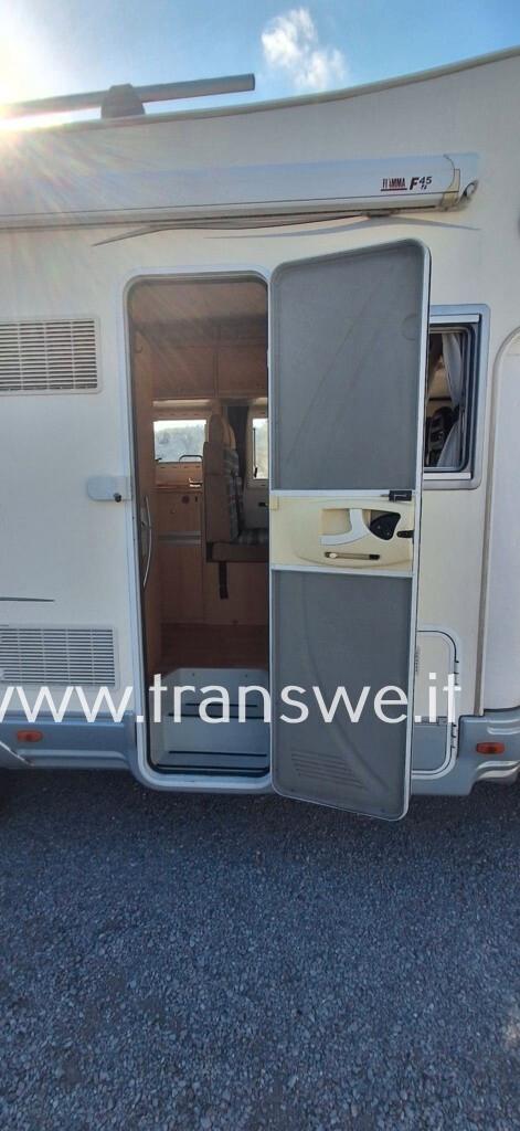 Elnagh Super D112G mansardato con ampio garage in coda