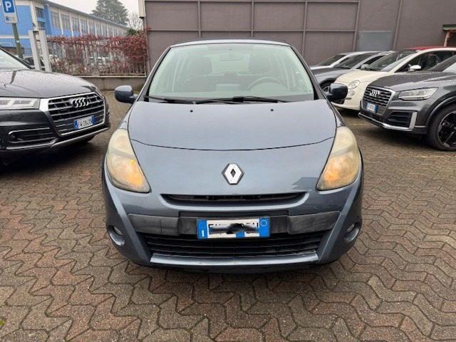 RENAULT Clio 1.2 16V 5 porte Live!