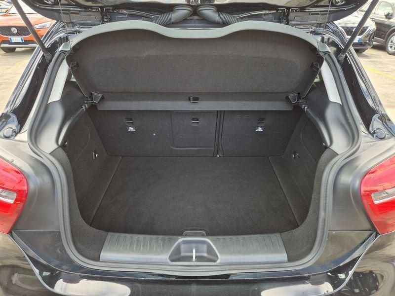 Mercedes-Benz Classe A A 180 d Sport auto my16