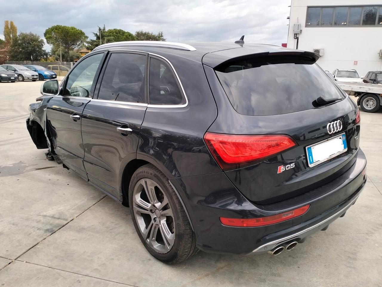 Audi SQ5 3.0 TDI biturbo quattro 313 cv - SINISTRATA