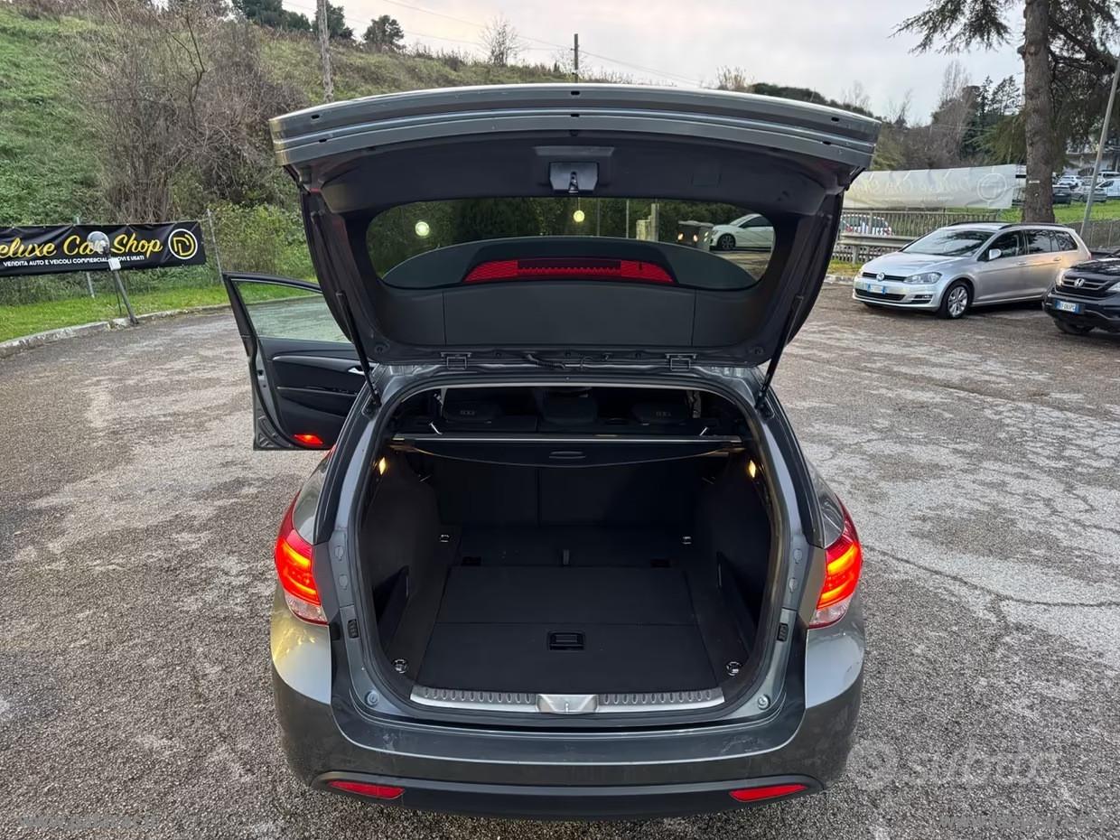 HYUNDAI i40 Wagon 1.7 CRDi 141 CV 7DCT Style