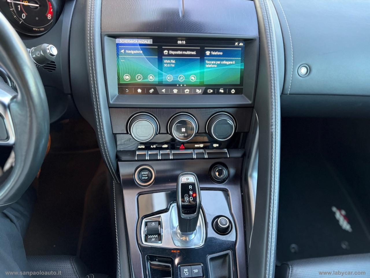 JAGUAR F-Type 2.0 aut. Coupé Chequered Flag