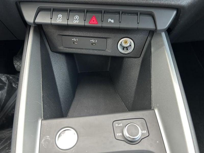 Audi A1 SPB 30 TFSI S Line Edition CAMERA+FULL LED+17"