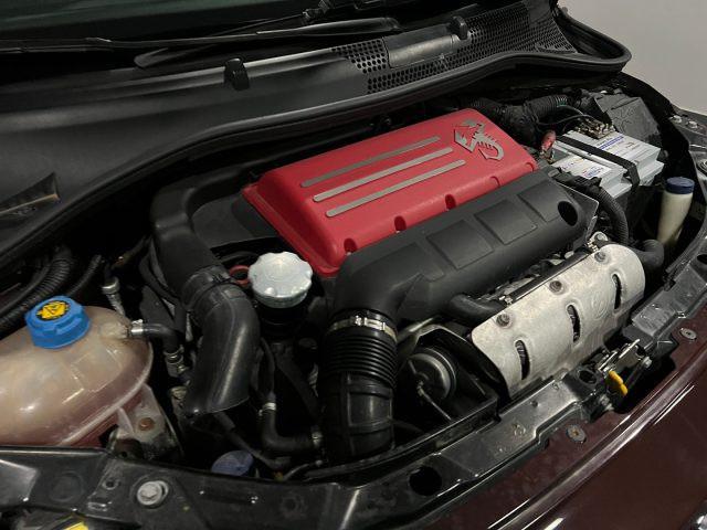 FIAT 500 Abarth 595 1.4 Turbo T-Jet MTA Turismo REPLICA MASERAT