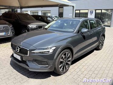 VOLVO V60 Cross Country d4 awd geartronic GANCIO TRAINO UNI PROPRIETARIO
