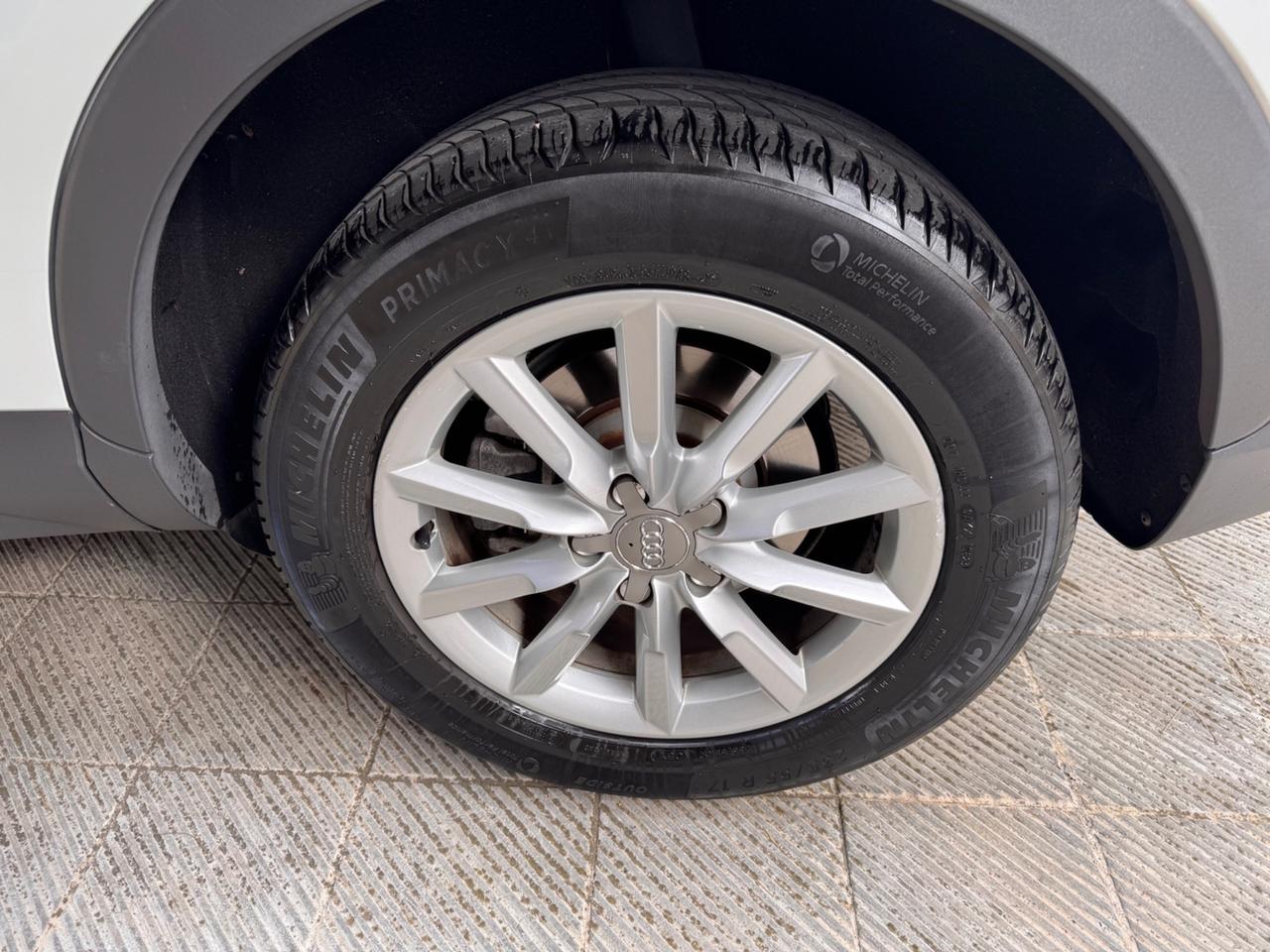 Audi Q3 2.0 TDI 150 CV Business