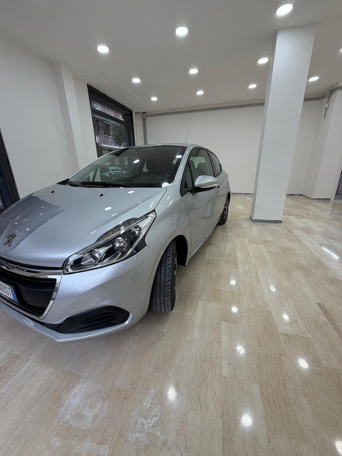 Peugeot 208 PureTech 68 3 porte Active
