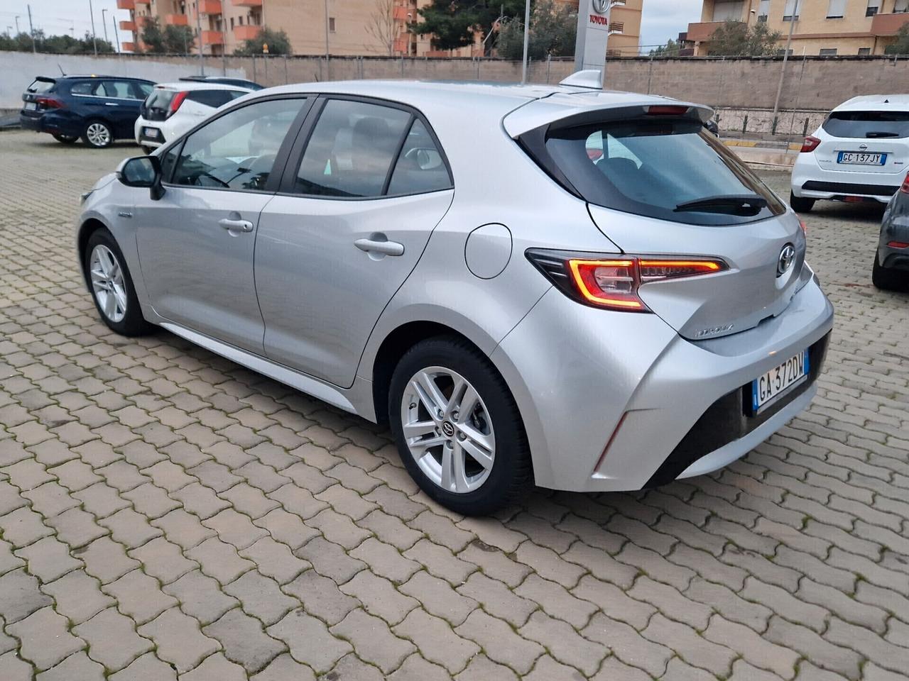 Toyota Corolla 1.8 Hybrid Business