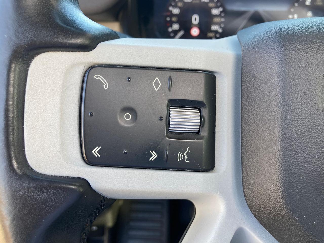 Land Rover Defender D 24 #6910