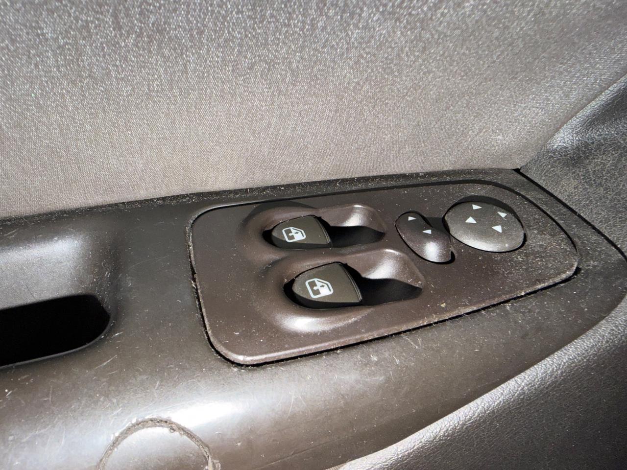 Lancia Ypsilon 1.2 benzina euro4 bicolore