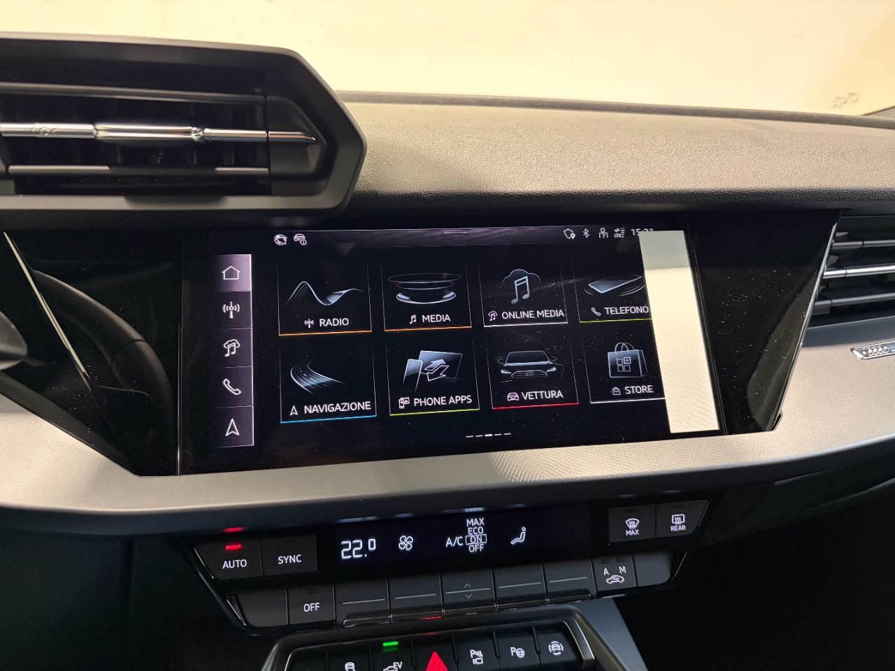 AUDI A3 SPORTBACK 40 TFSIe S-TRONIC BUSINESS ADVANCED