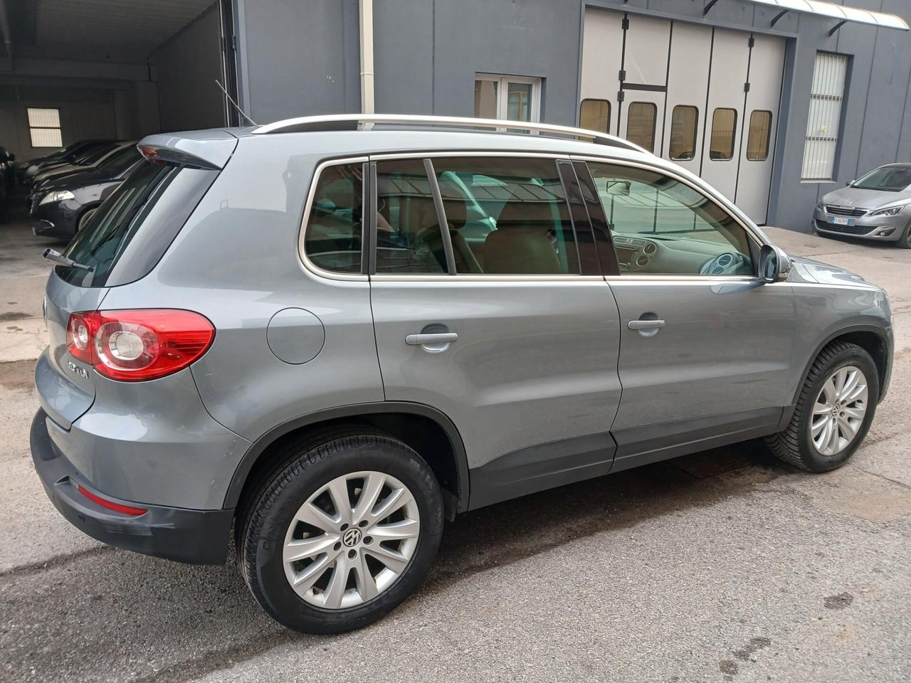 Volkswagen Tiguan 2.0 16V TDI DPF Sport 4motion*PELLE*CERCHI