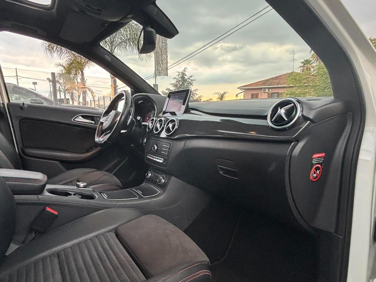 MERCEDES CLASE B 200 d PREMIUM-TETTO APRIBILE-86.000