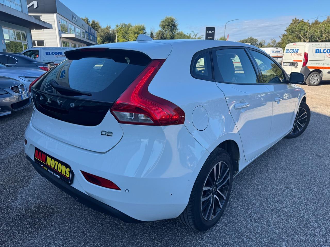 Volvo V40 D2 2.0 120CV Inscription NEOPATENTATI