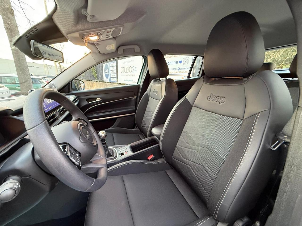 Jeep AVENGER TURBO KM. 35.000 08/2023